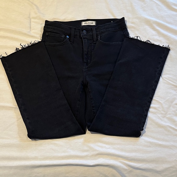 Madewell Cali Demi-Boot Jeans – Black Wash, Raw/Chewed Hem - Picture 4 of 8